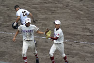 ���q�E����